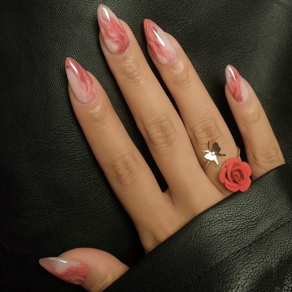 24pc Press On Nail Set from the Nail Bar 💅